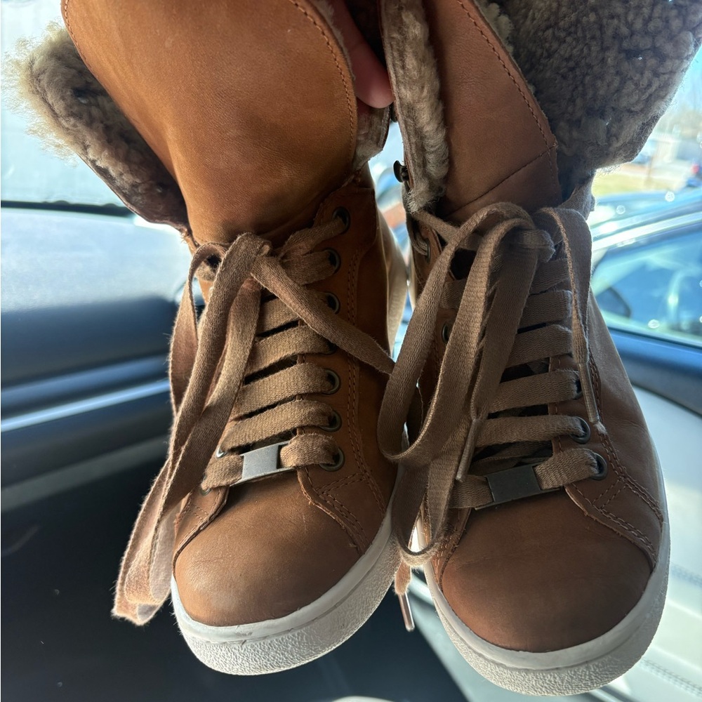 UGG Brown Women's Winter Boots